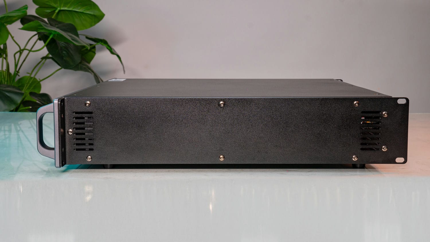 Ảnh sản phẩm Cục đẩy công suất 4 kênh DT Lion4700 9