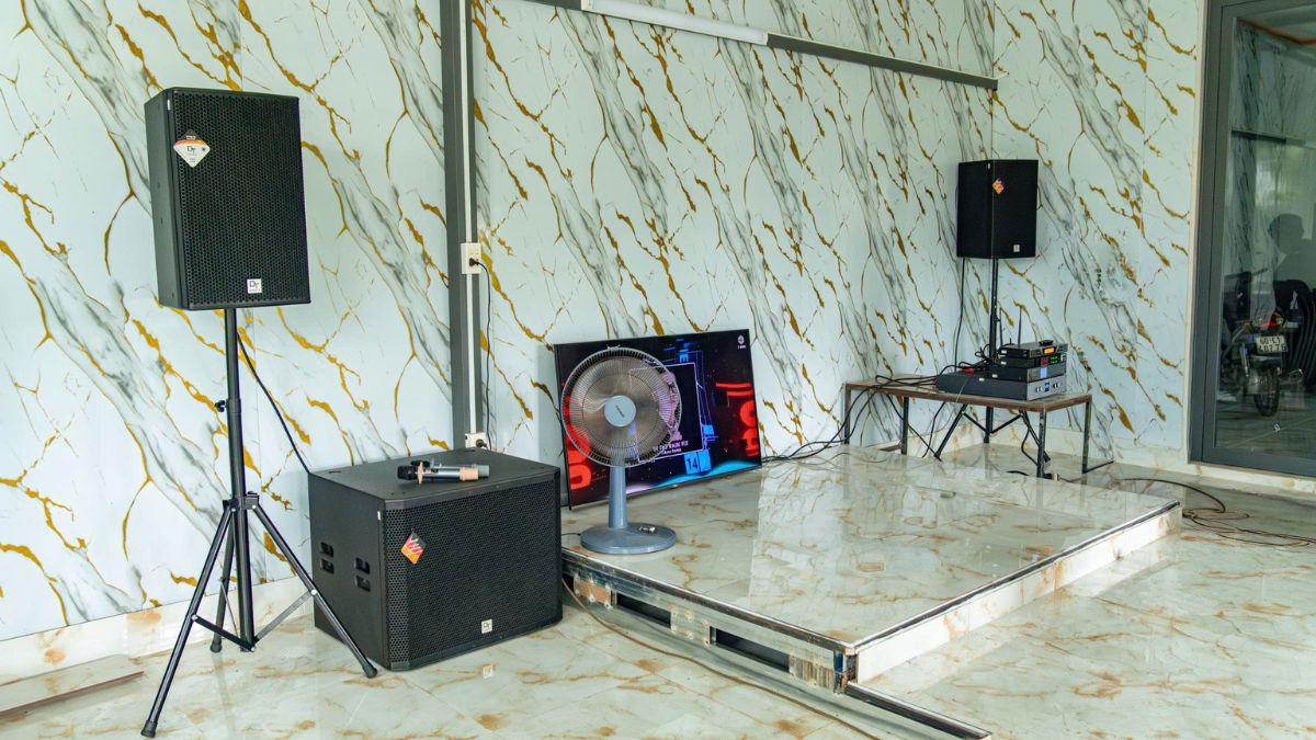 Dàn karaoke DT TT455: (DT Radius-12Pro, Vatasa T900 New, Vatasa V8 Pro, DT DH-410, DT Delta118, Vatasa P9 Luxury) lắp tại Vũng Tàu