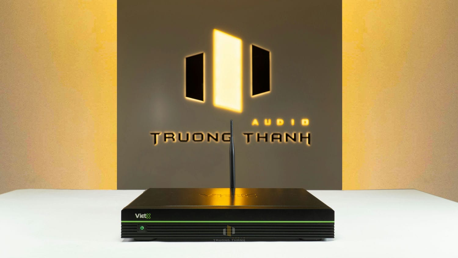 Ảnh nổi bật của sản phẩm Dàn Karaoke JBL TT179: (JBL KP4012G2, JBL VM200, Vatasa V8Pro, DT Lion408, DT Sigma118, Vatasa P9 Luxury, VietK 4TB, VietK 22 inch) 7