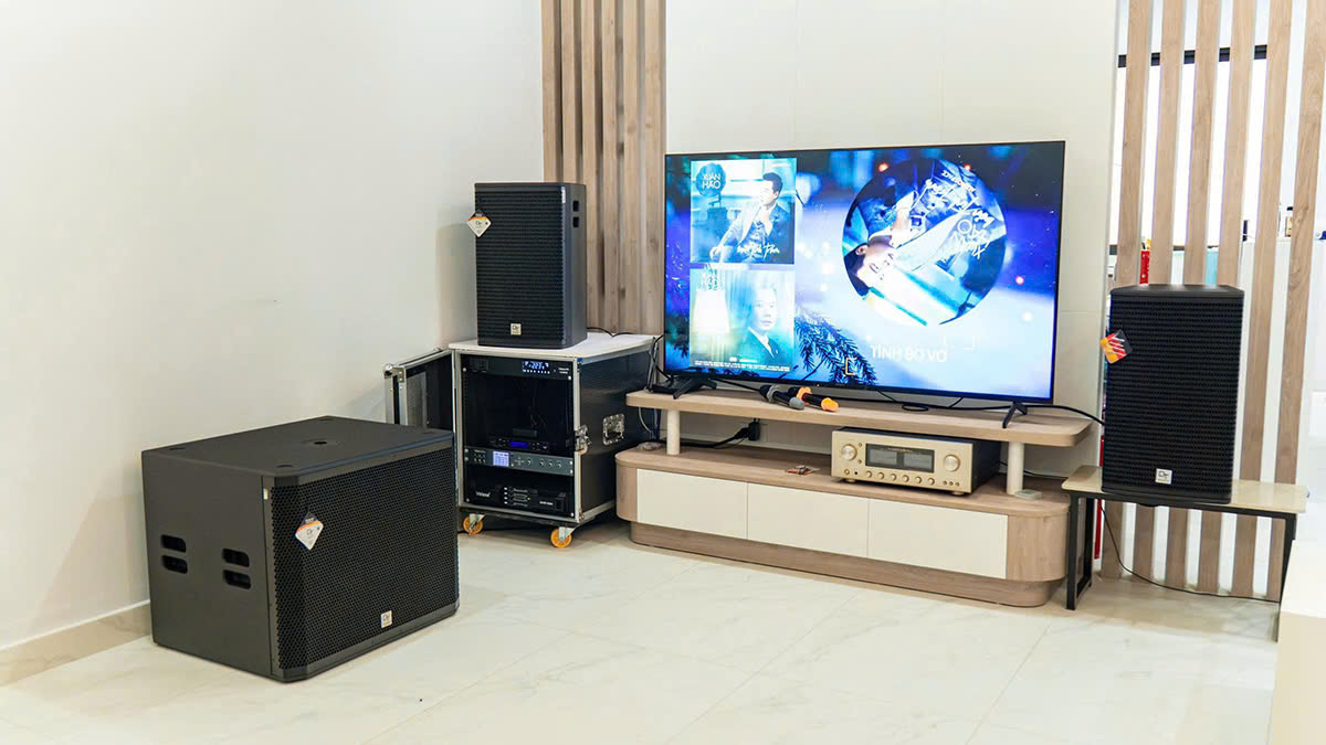 Dàn karaoke DT TT328: (DT Alpha12, Vatasa T10, Vatasa V8 Pro, Vatasa DKS1004 New, DT Delta118, Vatasa P9 Luxury) hình thực tế
