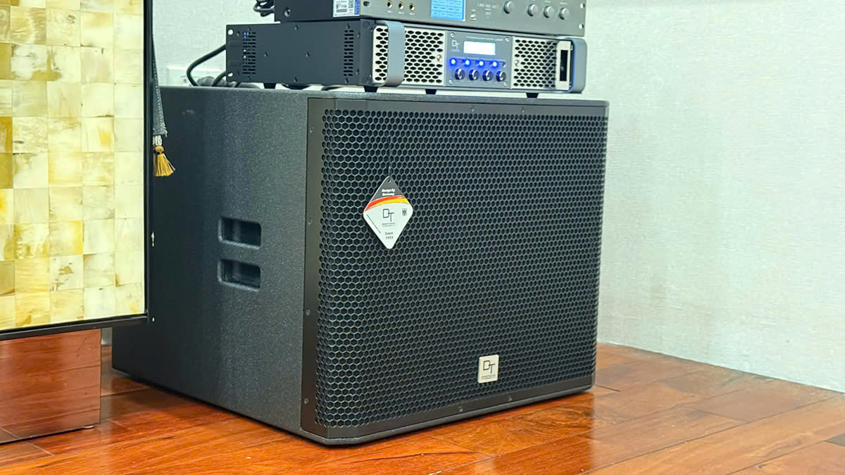 loa sub dt delta118 của Dàn karaoke DT TT269: (DT Alpha12, Vatasa T10, Vatasa V8 Pro, DT Lion406, DT Delta118, Vatasa P9 Limited, Pro 4TB, VietK 22 inch)