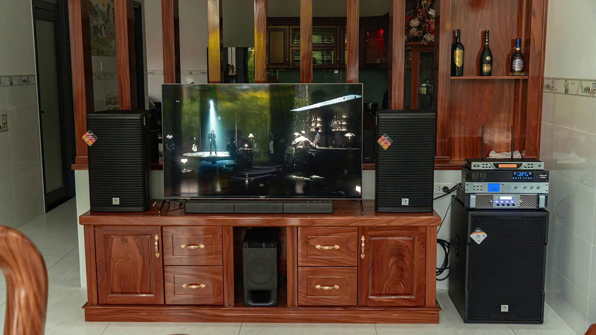 Dàn Karaoke DT TT142: (DT Alpha12, Vatasa T900, Vatasa V8Pro, DT Lion406, DT Sigma115) hình thực tế