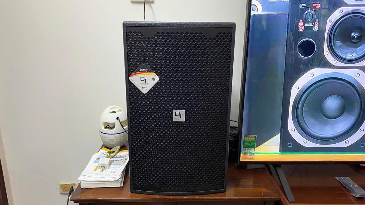 loa dt d2000 của Dàn karaoke DT TT248: (DT D2000, Vatasa T500, Vatasa V6 Pro, Vatasa VA-2600)