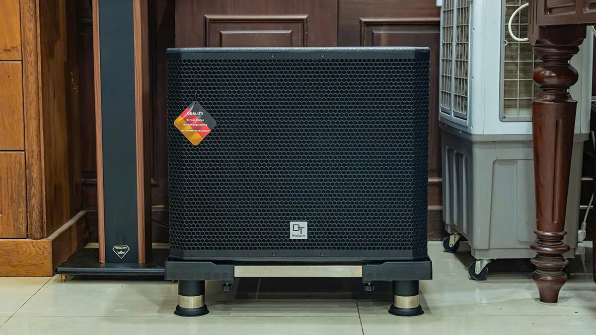 Loa sub DT Delta115 của Dàn Karaoke DT TT417: (DT D2000, Vatasa T500, Vatasa V8Pro, Vatasa VA-4600, DT Delta115, P9 Limited)
