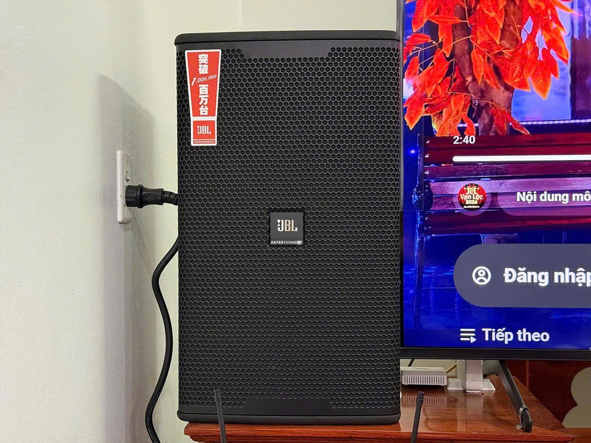 Loa JBL KP6012 của dàn karaoke JBL 435