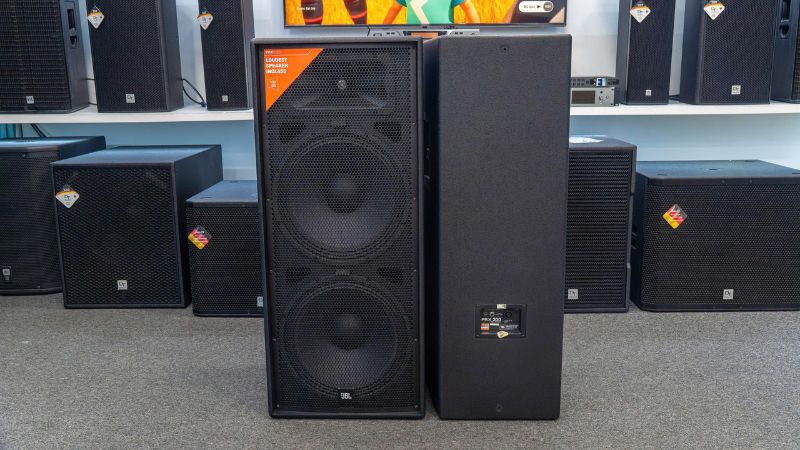 Mặt trước và sau đôi Loa Karaoke JBL PRX325D