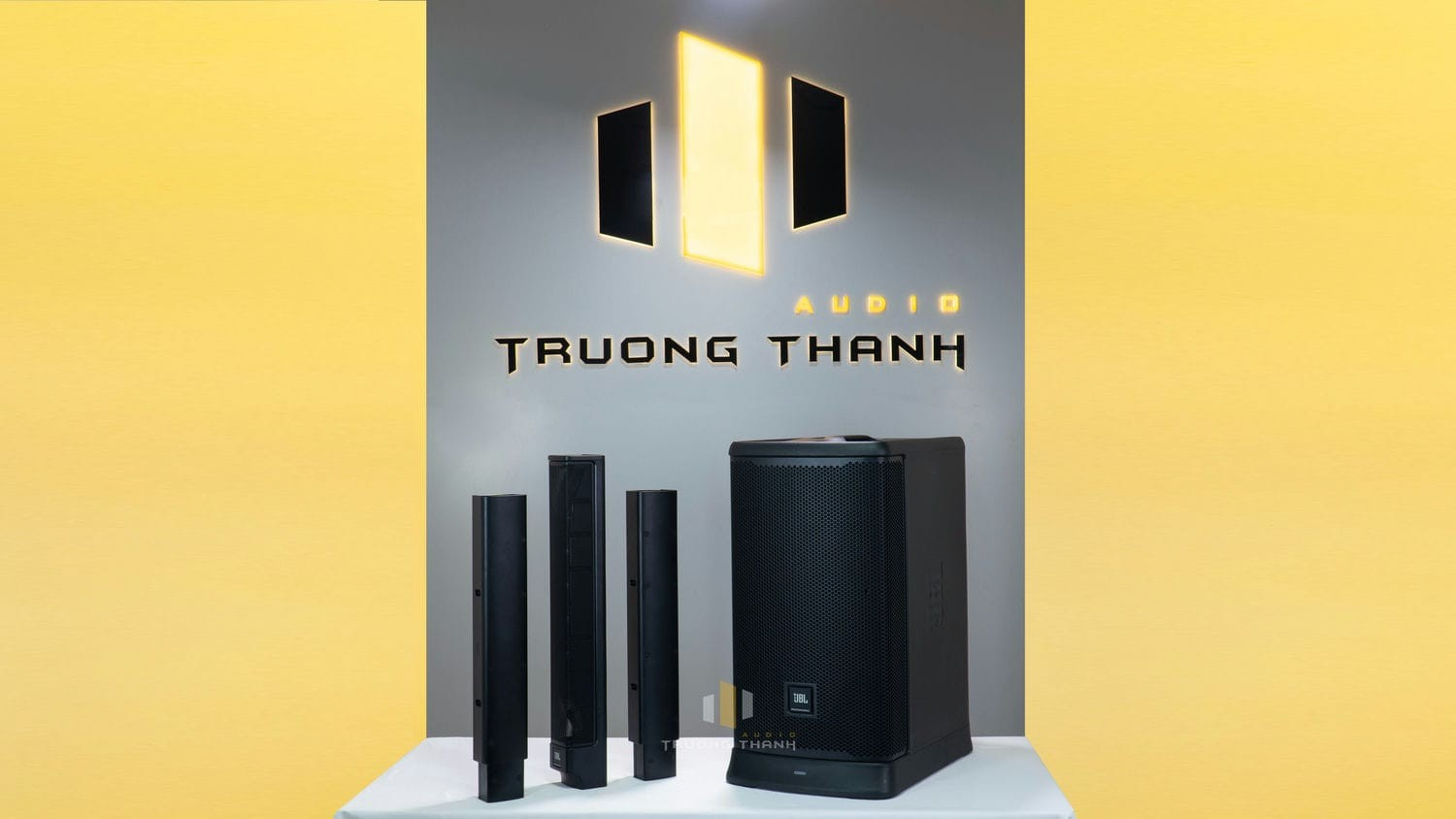 Ảnh sản phẩm Loa JBL Eon One MK2 (loa cột di động, có bluetooth, tích hợp pin, DSP, Mixer) 2