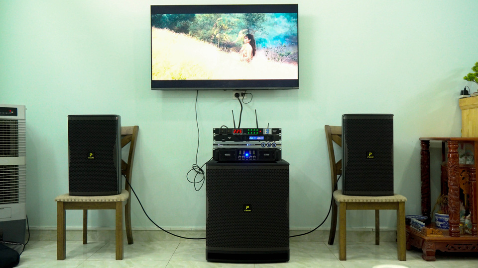 Mặt trước của Dàn Karaoke P'Sound TT383
