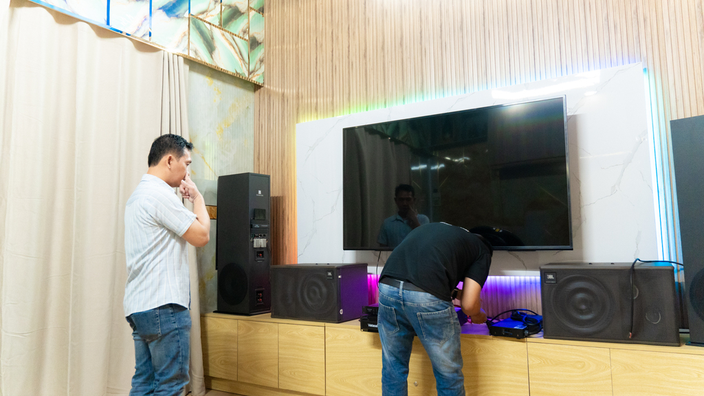 Ảnh sản phẩm Dàn Karaoke JBL TT396: (JBL MK12, Shure PGA58-QTR, Vatasa KX300, Vatasa DKS1004 New, Vatasa P9 Luxury) 14