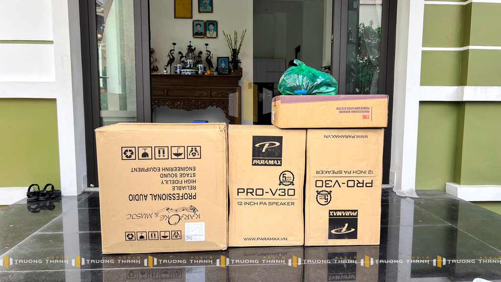 Thùng đựng thiết bị Dàn Karaoke Paramax TT393