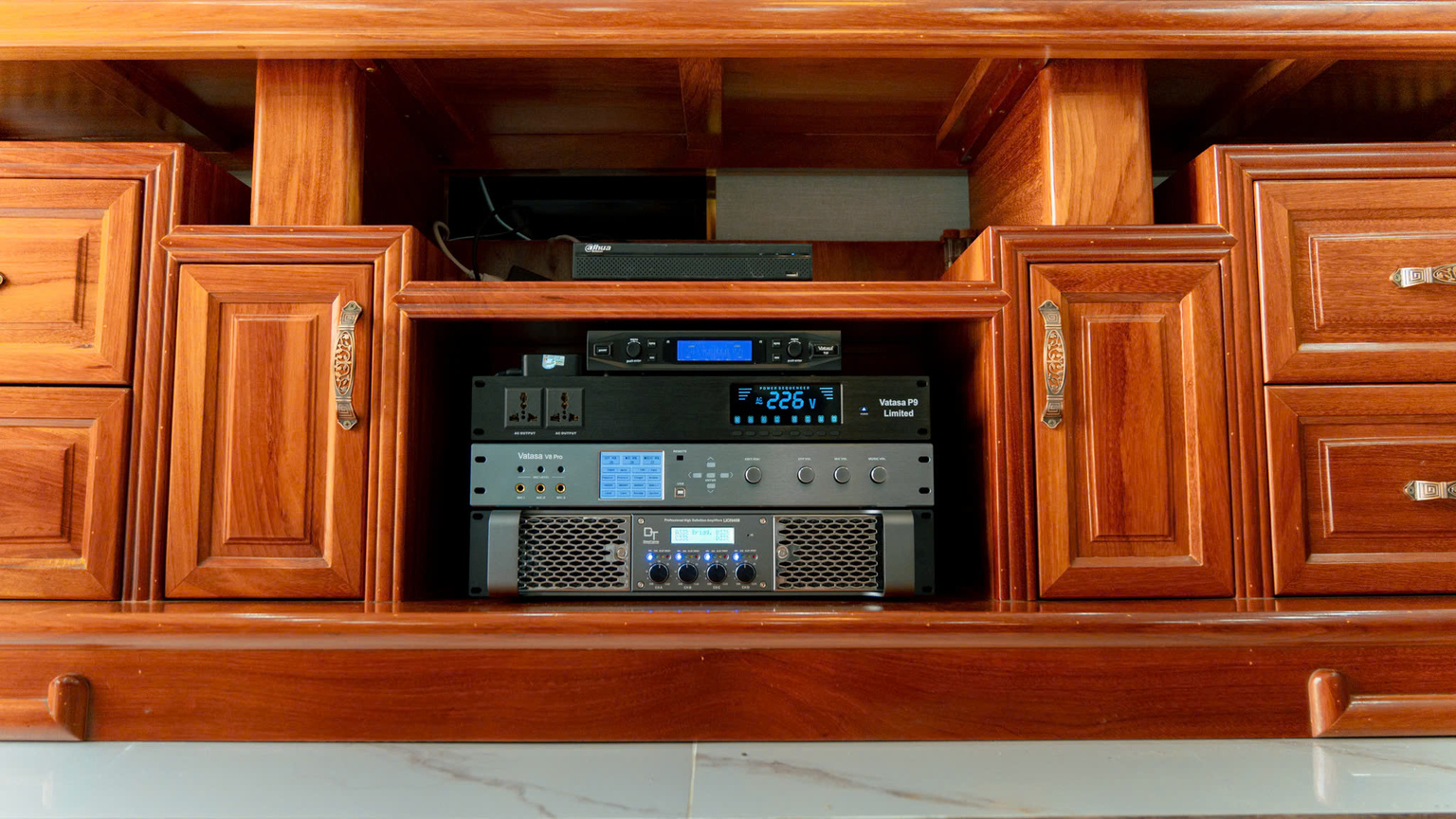 Ảnh sản phẩm Dàn Karaoke DT TT398: (DT Alpha 12, Vatasa T10, Vatasa V8 Pro, DT Lion408, DT Delta118, Vatasa P9 Limited) 17