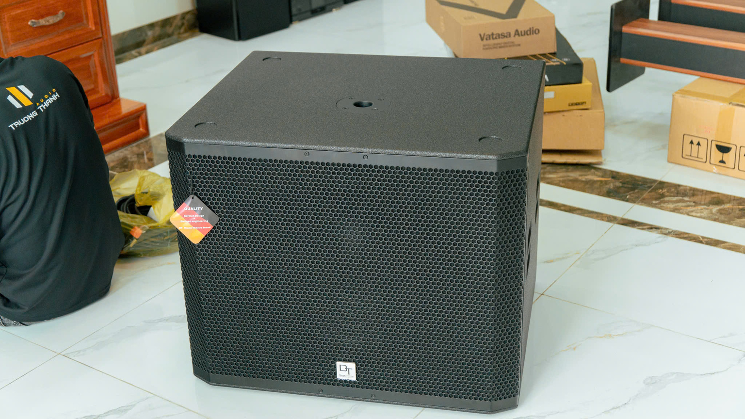 Ảnh sản phẩm Dàn Karaoke DT TT398: (DT Alpha 12, Vatasa T10, Vatasa V8 Pro, DT Lion408, DT Delta118, Vatasa P9 Limited) 14