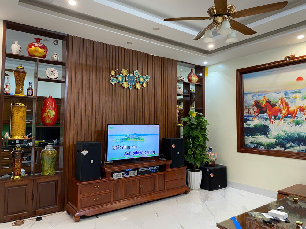 Mặt trước của Dàn Karaoke DT TT417