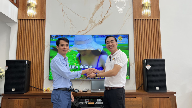 Ảnh sản phẩm Dàn Karaoke DT TT404: (DT Alpha 12, Vatasa T900 New, Vatasa KX300, DT Lion406, DT Delta115, Vatasa P9 Luxury) 1