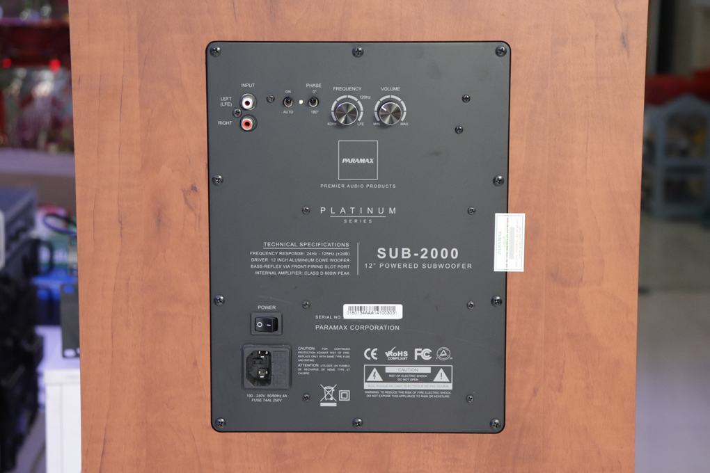 Loa Sub Paramax 2000