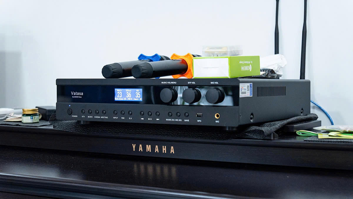 Amply Vatasa BLA600 New của Dàn karaoke Paramax TT268: (Paramax EURO 8 Classic, Vatasa Bla600 New)