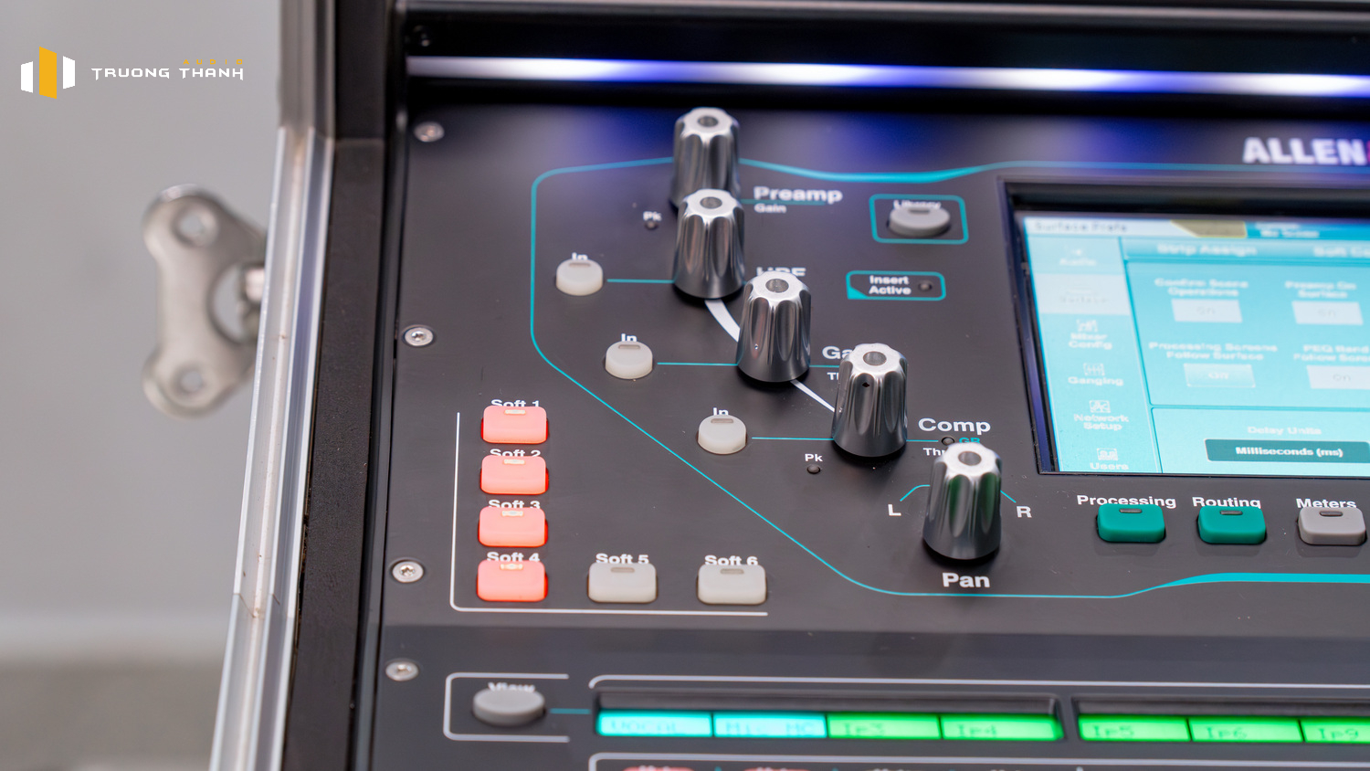 Ảnh sản phẩm Bàn Mixer Allen & Heath SQ5 5