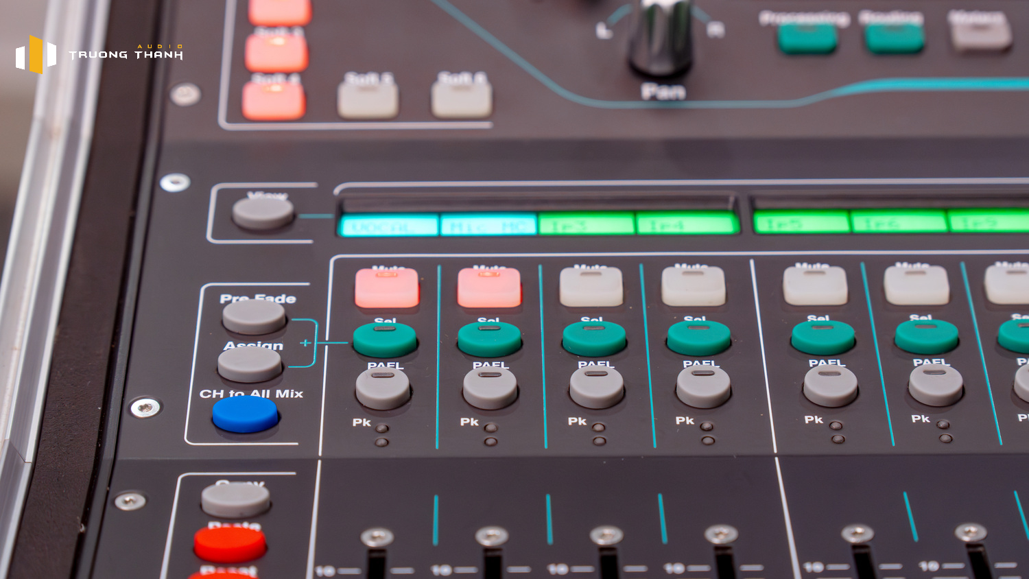 Ảnh sản phẩm Bàn Mixer Allen & Heath SQ5 7