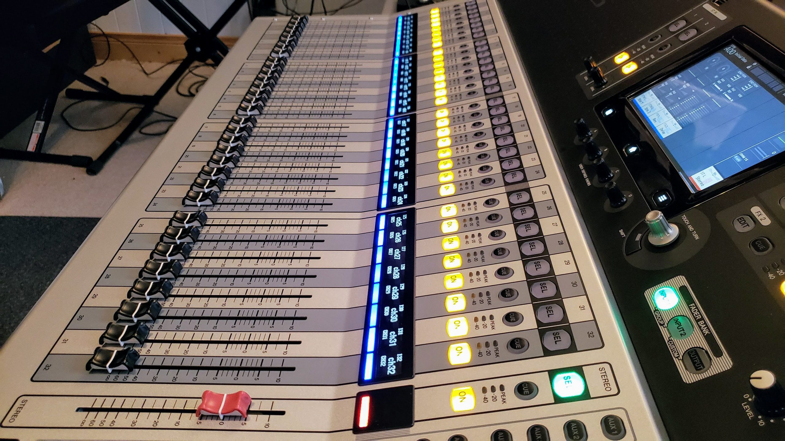 truongthanh-mixer-yamaha-TF5-14