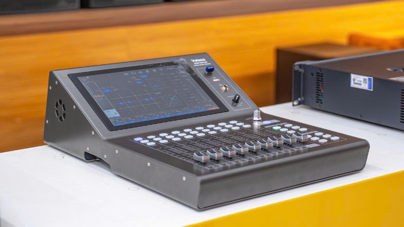 Mặt bên của Mixer Vatasa VDM16 Plus