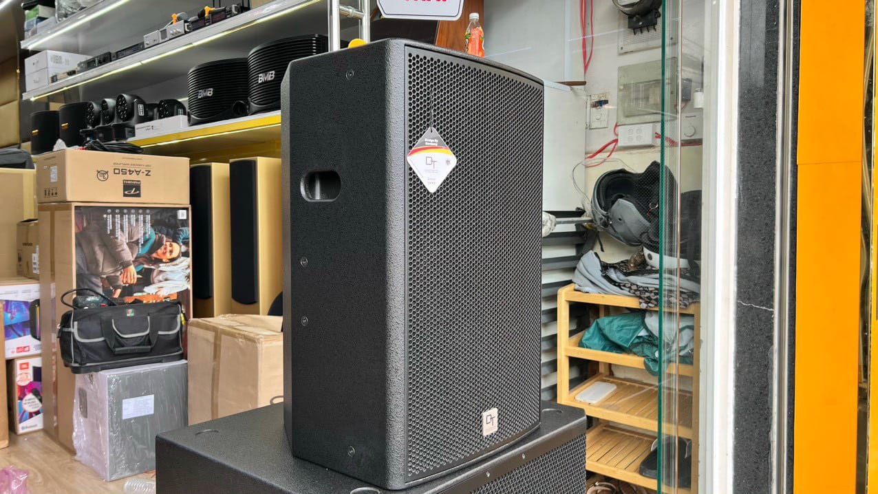 Ảnh sản phẩm Dàn Karaoke DT TT215: (DT Delta15, Vatasa T900 New, Vatasa V8Pro, Vatasa DKS1004 NEW, 2 DT Delta118, Vatasa P9 Luxury) 4