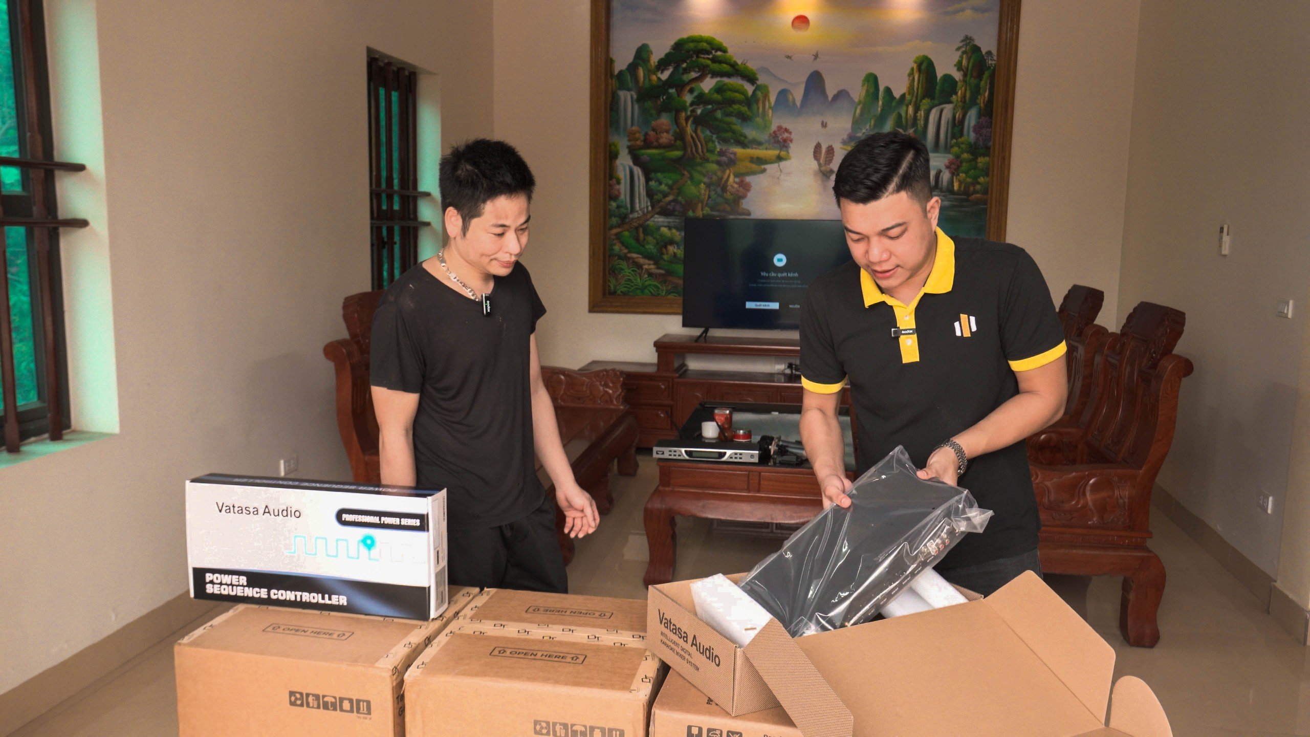 Khách hàng Thái đánh giá về sn phẩm Dàn karaoke DT TT294: (2 DT Alpha 12, Vatasa T10, Vatasa V8 Pro, Vatasa VA-2500, DT Lion408, DT Delta118, Vatasa P9 Limited, VietK 4TB, VietK 22 inch)