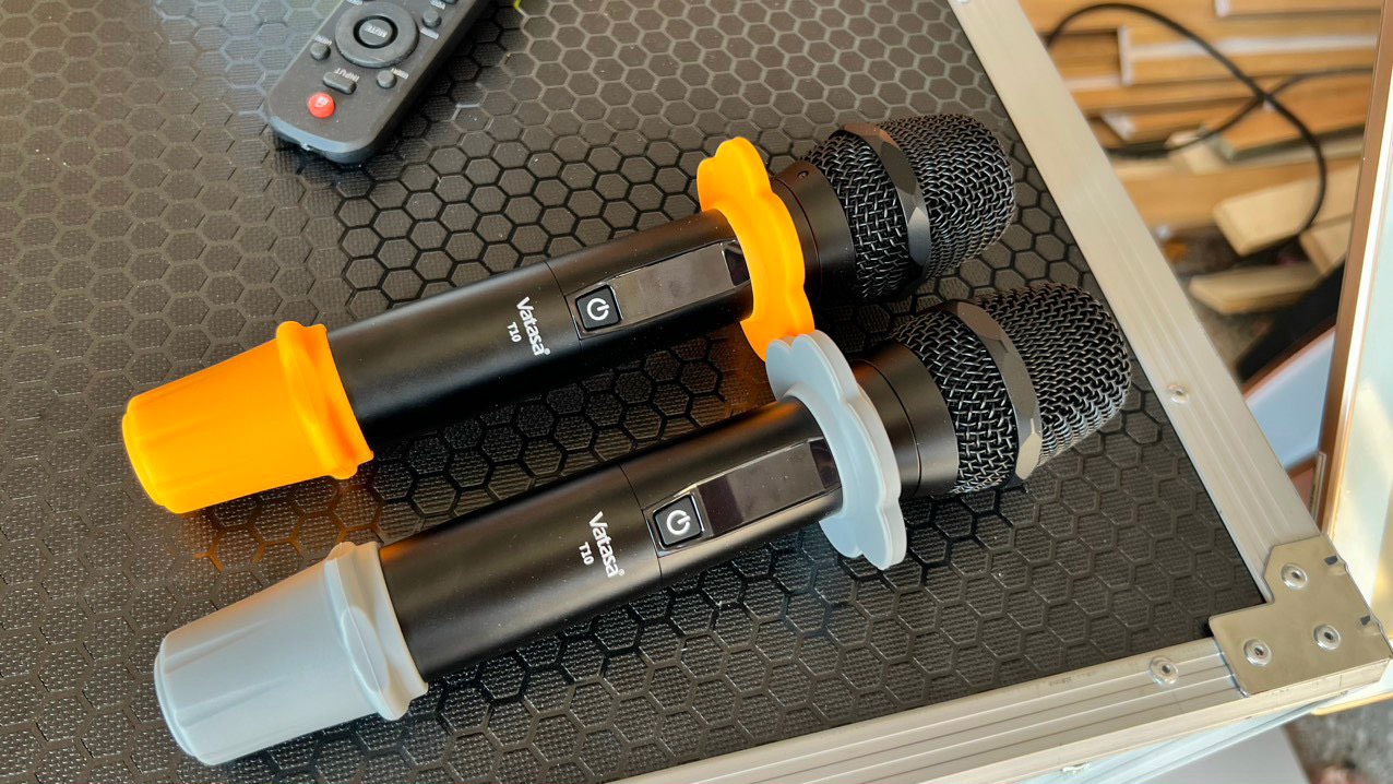 Khách hàng Đức Bảo đánh giá về sn phẩm Dàn Karaoke Kinh Doanh DT TT302: (2 DT Delta 15, Vatasa T10, Vatasa V8Pro, Vatasa K410, DT Delta118, Vatasa P9 Limited, VietK 6TB, VietK 22inch)