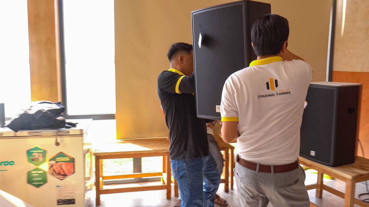 Khách hàng Trọng Nghĩa đánh giá về sn phẩm Dàn Karaoke DT Kinh Doanh TT195: (2 DT Delta 12, Vatasa T900 New, Vatasa V8Pro, Vatasa DKS1004 NEW, DT Lion215, DT Sigma218, Vatasa P9 Luxury, VietK 6TB, VietK 22 inch)