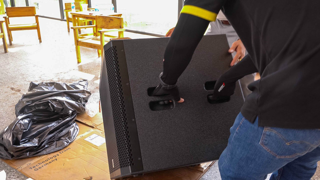 Khách hàng Nguyễn Thái Sơn đánh giá về sản phẩm Dàn Karaoke Kinh Doanh DT TT302: (2 DT Delta 15, Vatasa T10, Vatasa V8Pro, Vatasa K410, DT Delta118, Vatasa P9 Limited, VietK 6TB, VietK 22inch)