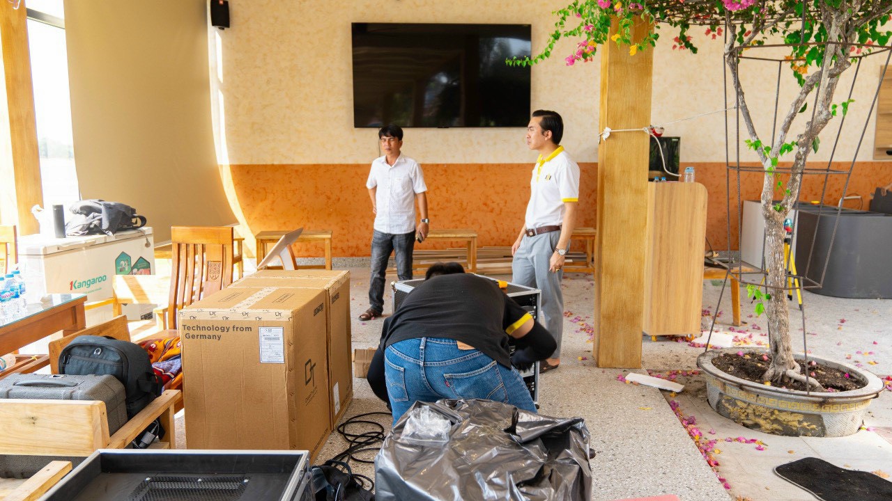 Khách hàng Trọng Nghĩa đánh giá về sn phẩm Dàn Karaoke DT Kinh Doanh TT195: (2 DT Delta 12, Vatasa T900 New, Vatasa V8Pro, Vatasa DKS1004 NEW, DT Lion215, DT Sigma218, Vatasa P9 Luxury, VietK 6TB, VietK 22 inch)