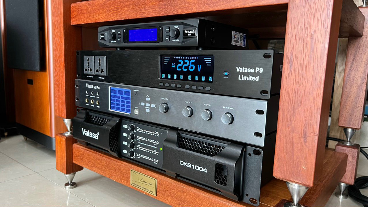 Khách hàng Hoàng Bảo đánh giá về sn phẩm Dàn Karaoke JBL TT118: ( JBL KP6012, Vataas T800, Vatasa V8pro, Vatasa DKS1004, DT Sigma118, VietK Pro4T)