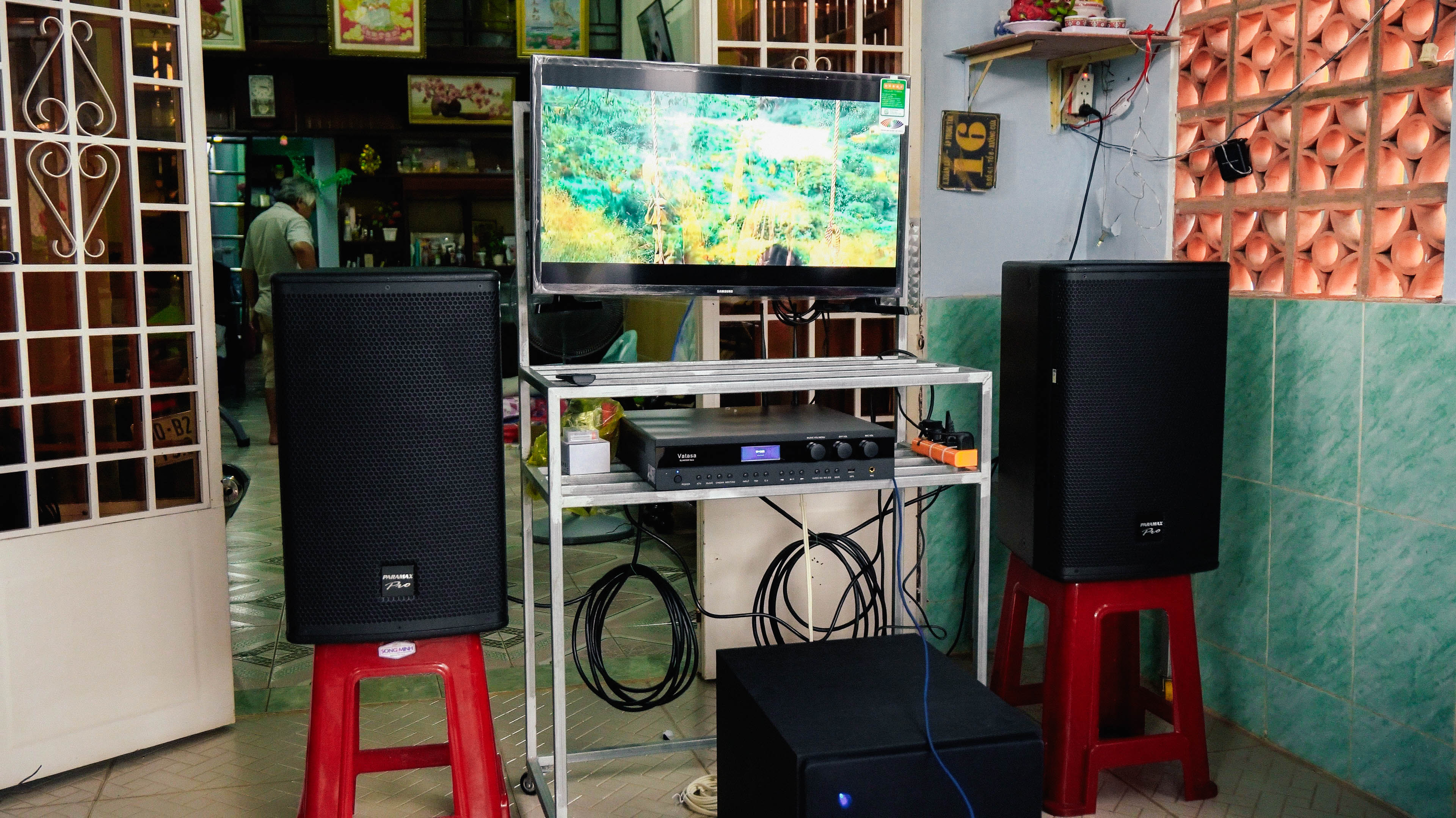 Khách hàng Phùng Linh đánh giá về sản phẩm Loa Karaoke Paramax PRO V30