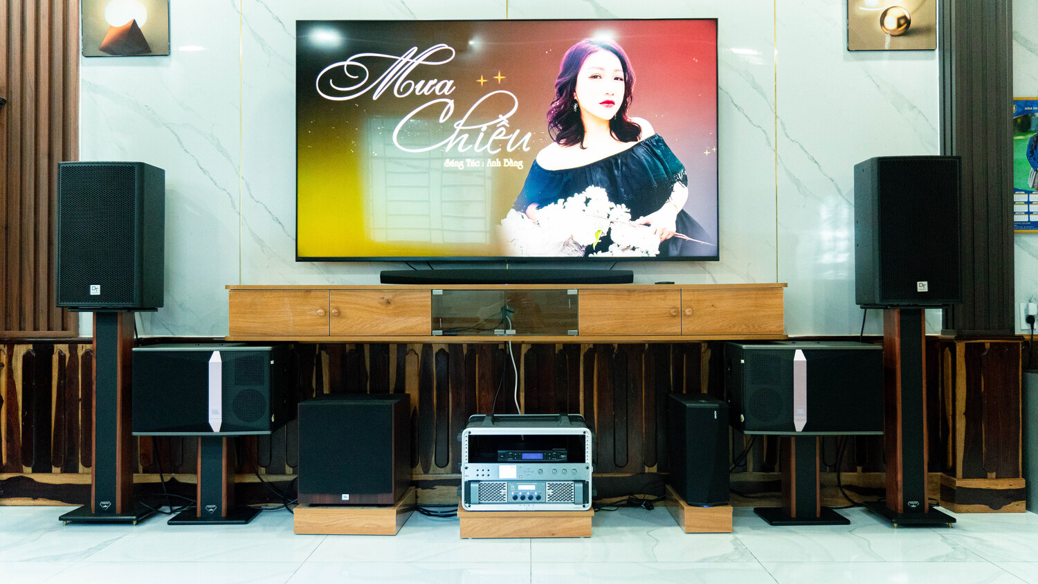 Khách hàng Đức Tín đánh giá về sản phẩm Dàn Karaoke JBL TT204: (JBL KI512, Vatasa Bla600 New)