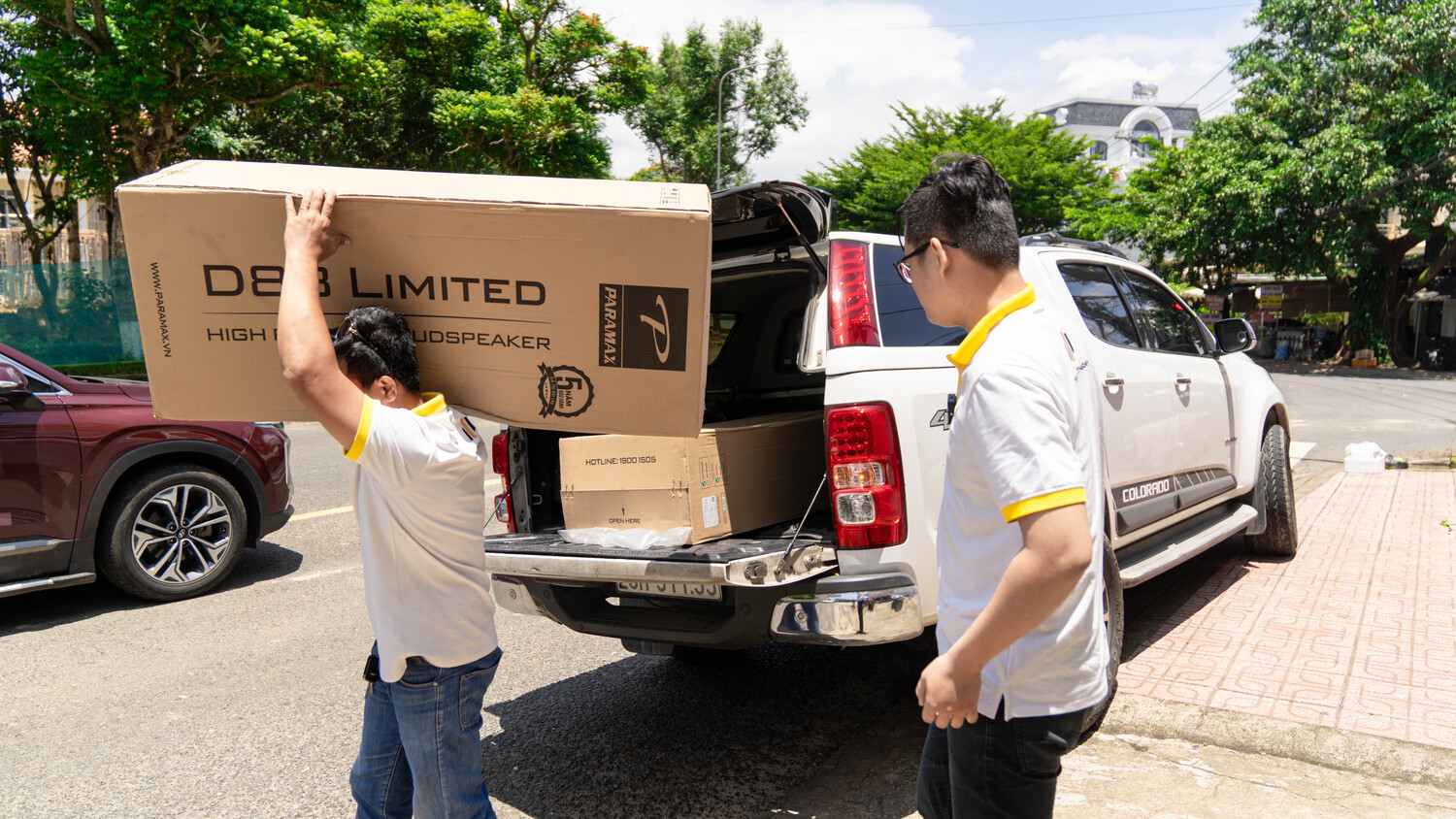 Khách hàng Hoàng Duy đánh giá về sn phẩm Dàn karaoke Paramax TT259: (Paramax D88 Luxury, Vatasa HC600)