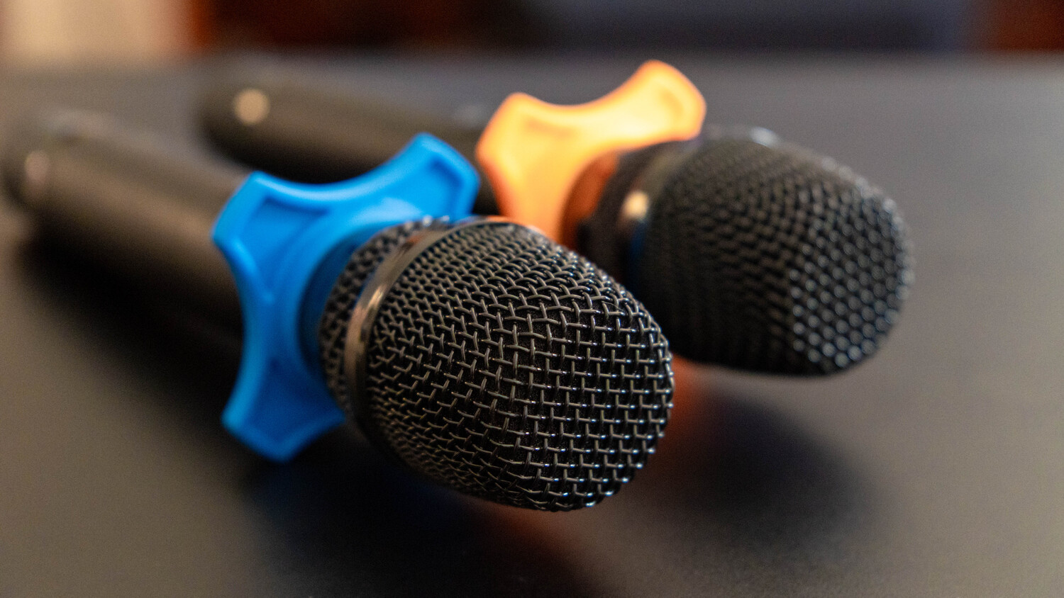Khách hàng Anh Tú đánh giá về sản phẩm Dàn Karaoke Paramax TT242: (Paramax D88 Limited, Vatasa T500, Vatasa KX8 Luxury, Crown T3)