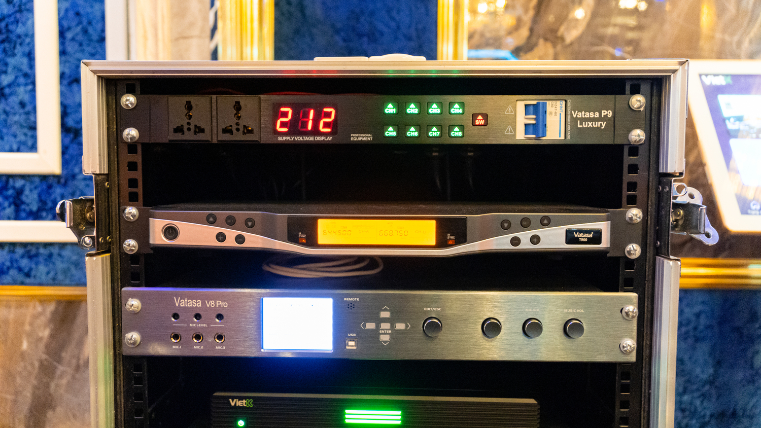 Khách hàng Nam Khánh đánh giá về sản phẩm Dàn Karaoke Kinh Doanh DT TT333: (2 DT D2000, Vatasa T900 New, Vatasa V8 Pro, DT Lion215, DT Lion408, DT Sigma118, VietK 4TB, Vietk 22inch)