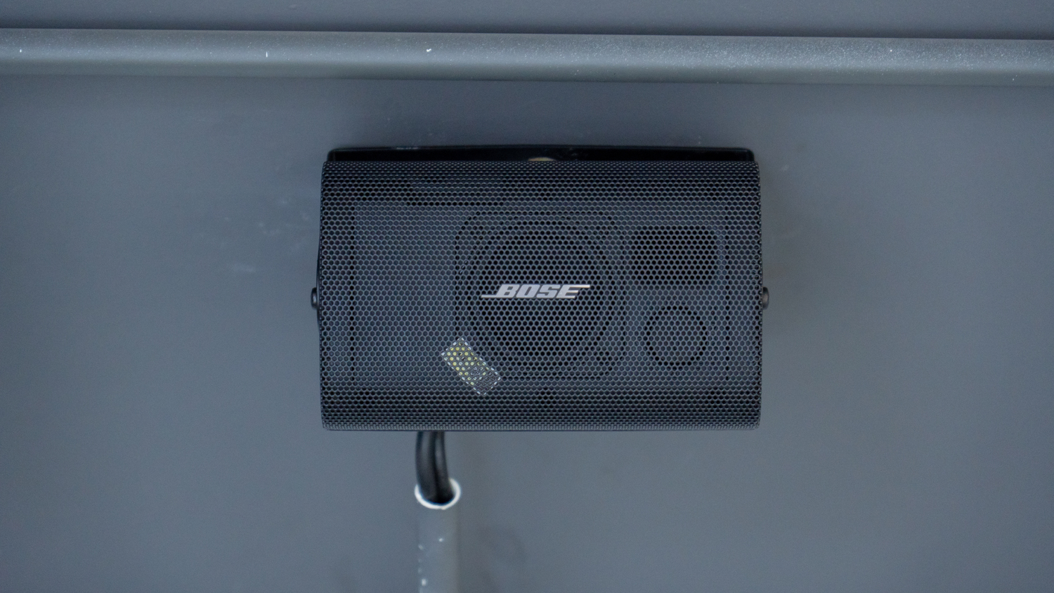 Khách hàng Phan Hùng đánh giá về sản phẩm Loa treo tường Bose FreeSpace FS2SE