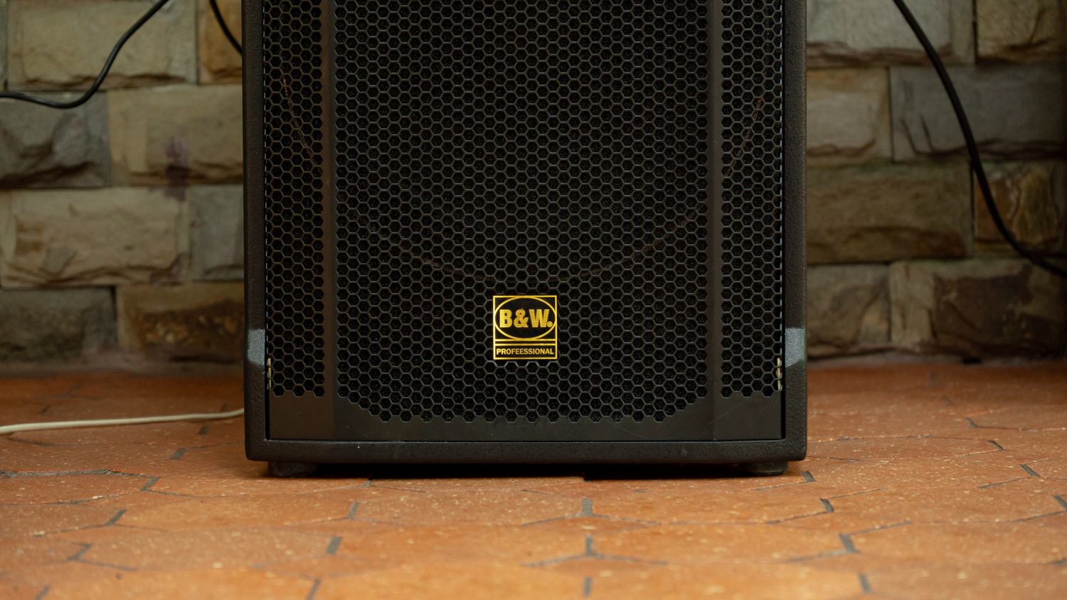 Khách hàng Bảo Hoàng đánh giá về sản phẩm Loa Sub điện B&W S1500 Max (Bass 40 Active)