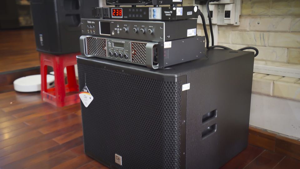 Khách hàng Hùng Cường đánh giá về sn phẩm Dàn karaoke DT TT293: ( DT Delta12, Vatasa T900, Vatasa V8Pro, DT Lion406, DT Delta115, Vatas P9 Luxury)