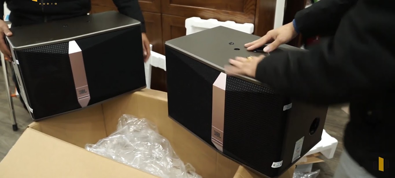 Khách hàng Anh Tú đánh giá về sản phẩm Dàn karaoke JBL TT154: (JBL Ki512,Vatasa V6pro, Vatasa T800, CAVS M2600Pro)
