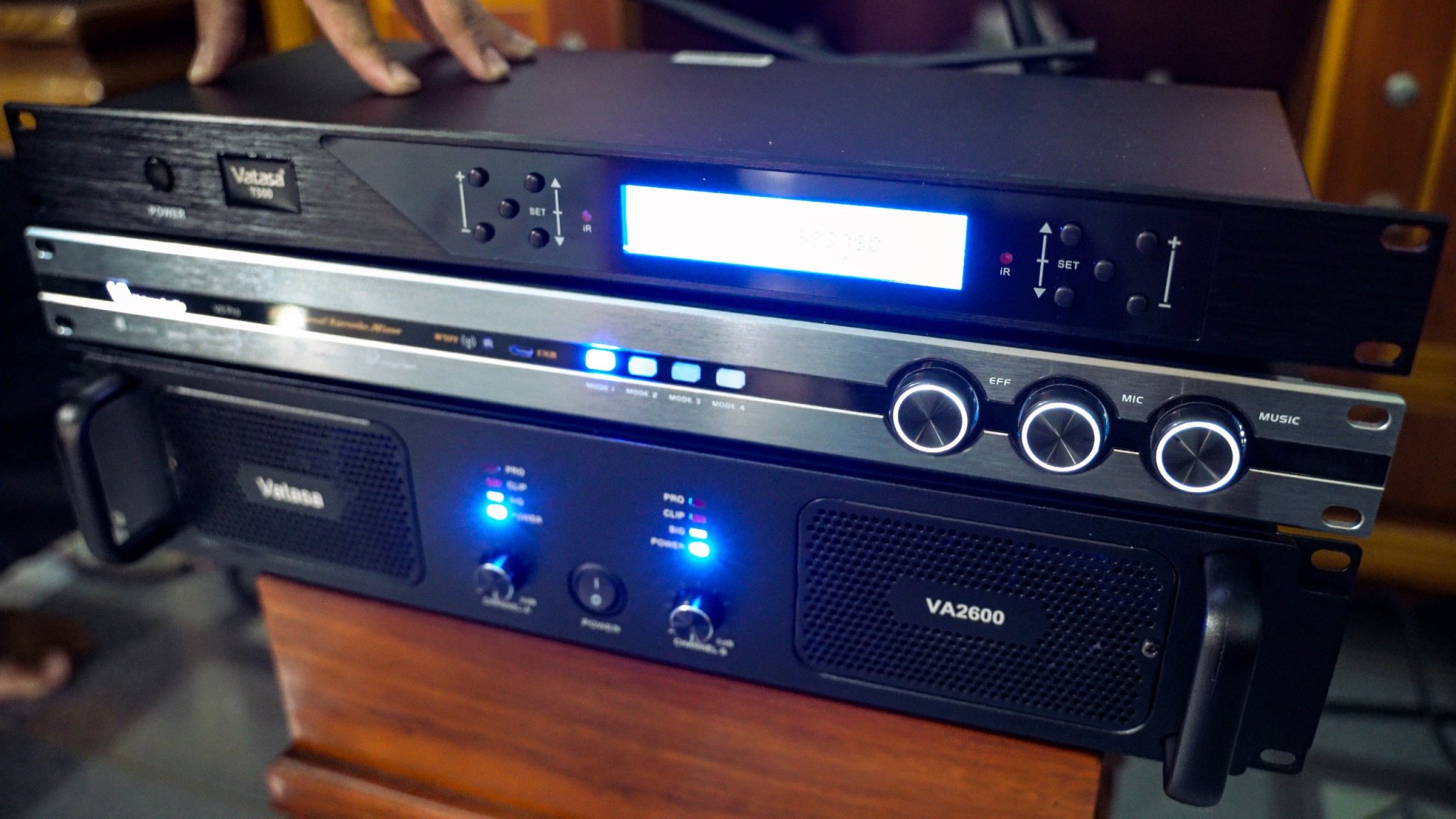 Khách hàng Minh Hùng đánh giá về sản phẩm Dàn Karaoke Paramax TT351: (Paramax Z2500, Vatasa T500, Nex Acoustics FX14 Max, Vatasa VA-2600)