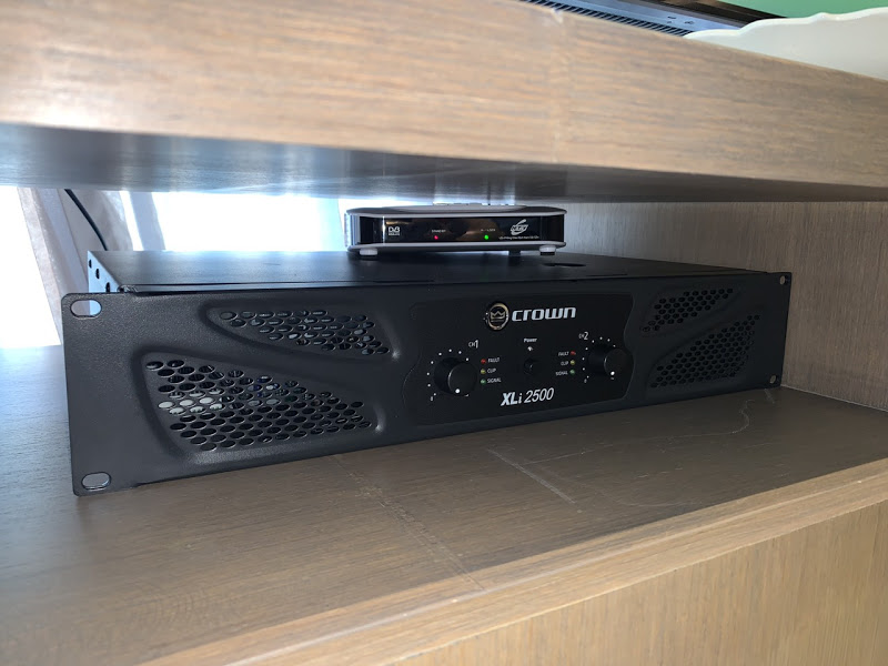 Khách hàng Lâm Thao đánh giá về sn phẩm Cục đẩy Crown XLi 2500 (Harman Mỹ)