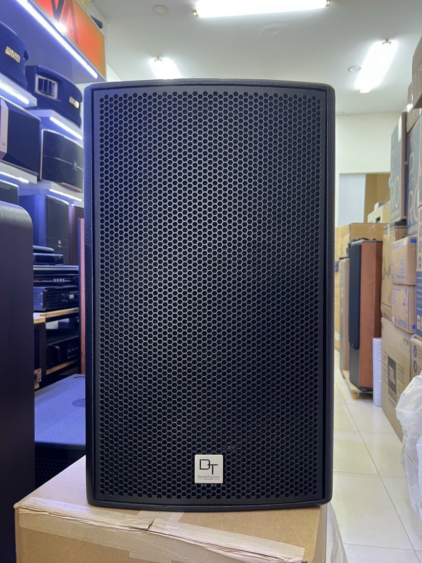 Khách hàng Công Danh đánh giá về sản phẩm Loa Karaoke DT Delta12 (full bass 30cm, 2 đường tiếng)