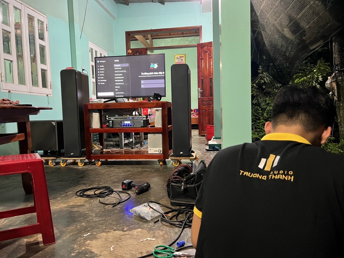 Khách hàng Phúc An đánh giá về sn phẩm Dàn Karaoke Polk TT129: (Polk Audio ES55, Vatasa T500, Vatasa V6 Pro, DT Lion406, Polk Audio HTS12)