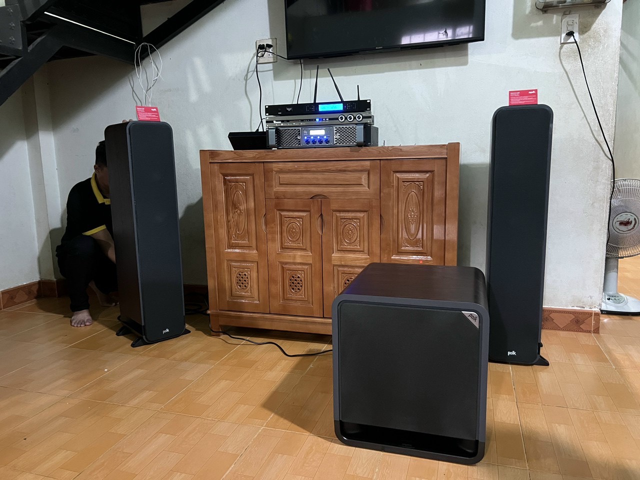 Khách hàng Minh Quân đánh giá về sản phẩm Loa Polk Audio Signature S55
