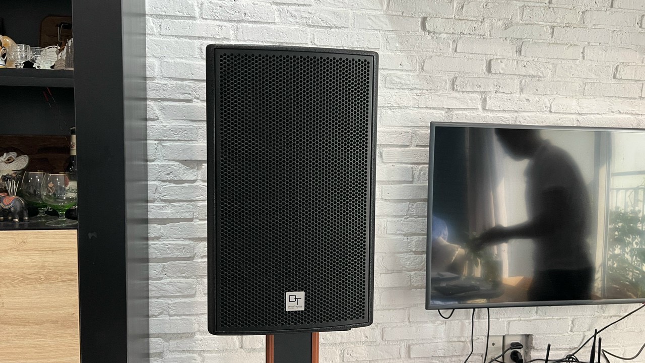 Khách hàng Gia Bách đánh giá về sản phẩm Loa Karaoke DT Delta12 (full bass 30cm, 2 đường tiếng)