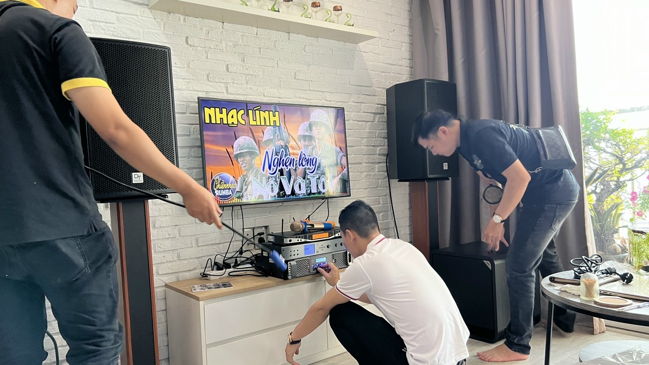 Khách hàng Chấn Anh đánh giá về sản phẩm Dàn karaoke DT TT243: (DT Delta12, Vatasa T900, Vatasa V8Pro, DT Lion406, DT Delta115)