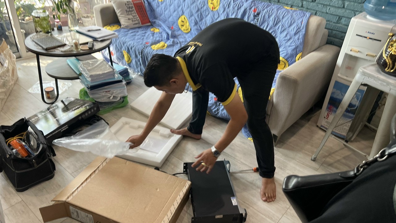 Khách hàng Hoàng Vũ đánh giá về sn phẩm Dàn Karaoke JBL TT149: (JBL KP052, Vatasa T900, Vatasa V8Pro, DT Lion408)