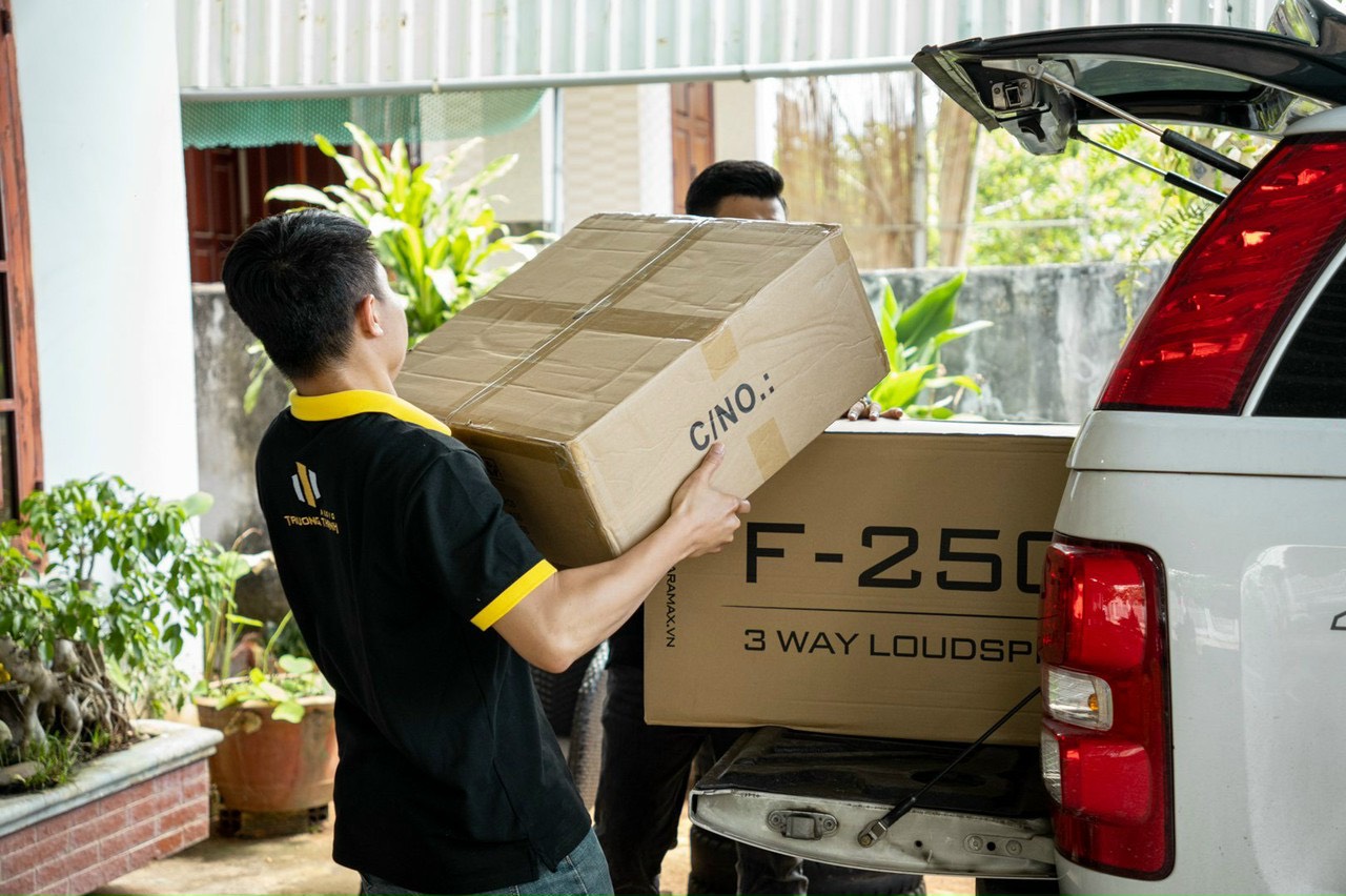 Khách hàng Đỗ Kim Lâm đánh giá về sản phẩm Loa Paramax F-2500 ( 3 đường tiếng )