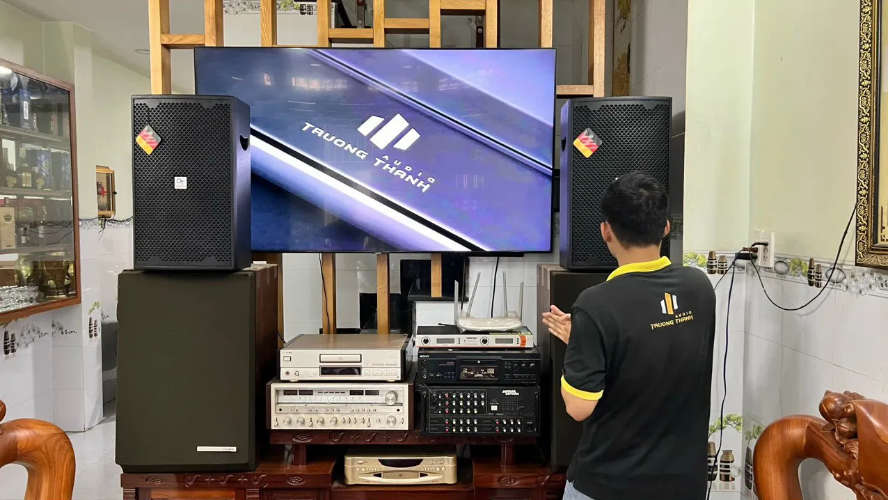 Khách hàng Duy Công đánh giá về sản phẩm Dàn karaoke DT TT209: (DT D2000, Vatasa T500, Vatasa V6 Pro, DT Lion408, Paramax Sub-E30)